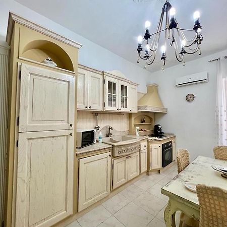 Appartamento Antonietta House Napoli Esterno foto