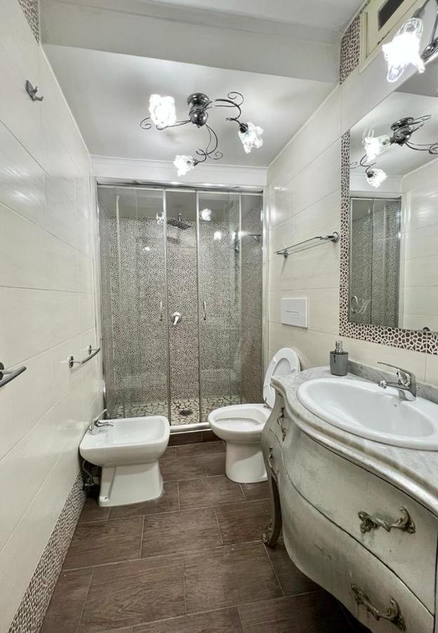 Appartamento Antonietta House Napoli Esterno foto